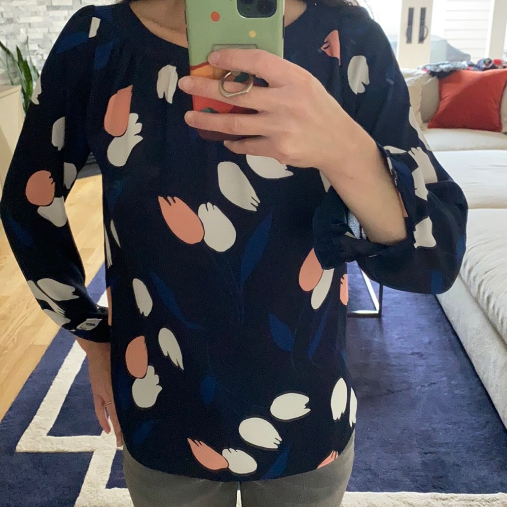 Loft petite navy flower blouse
